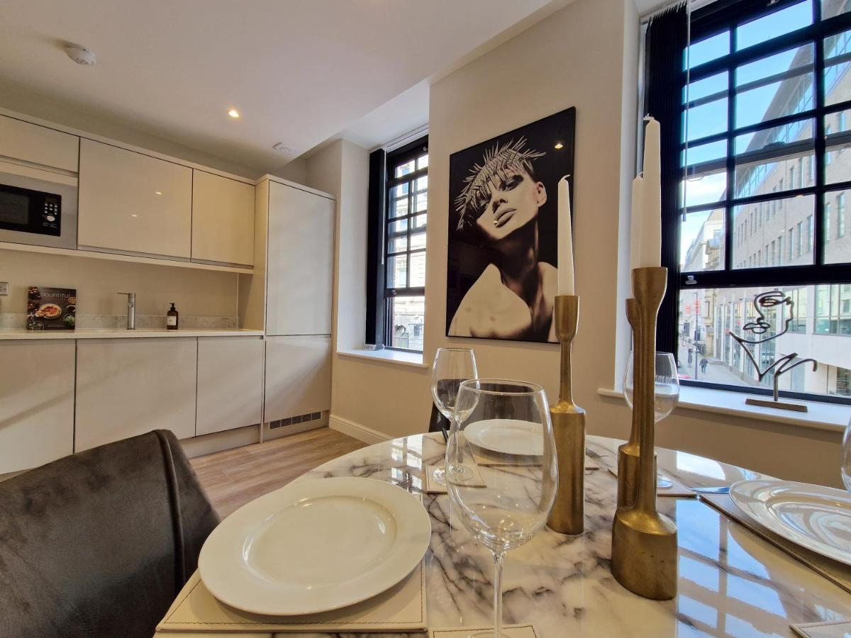 Aire Apartments Лийдс Екстериор снимка