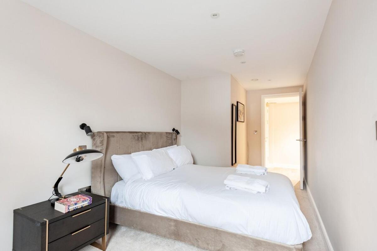 Aire Apartments Лийдс Екстериор снимка